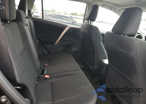 2013 Toyota Rav4 Xle z USA, uszkodzony, nr VIN 2T3RFREV5DW056838